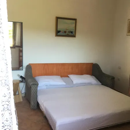 Silvia Apartment Torre dei Corsari